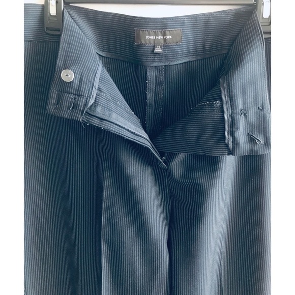 Jones New York Navy and white  pinstripe size 14 - Picture 7 of 8